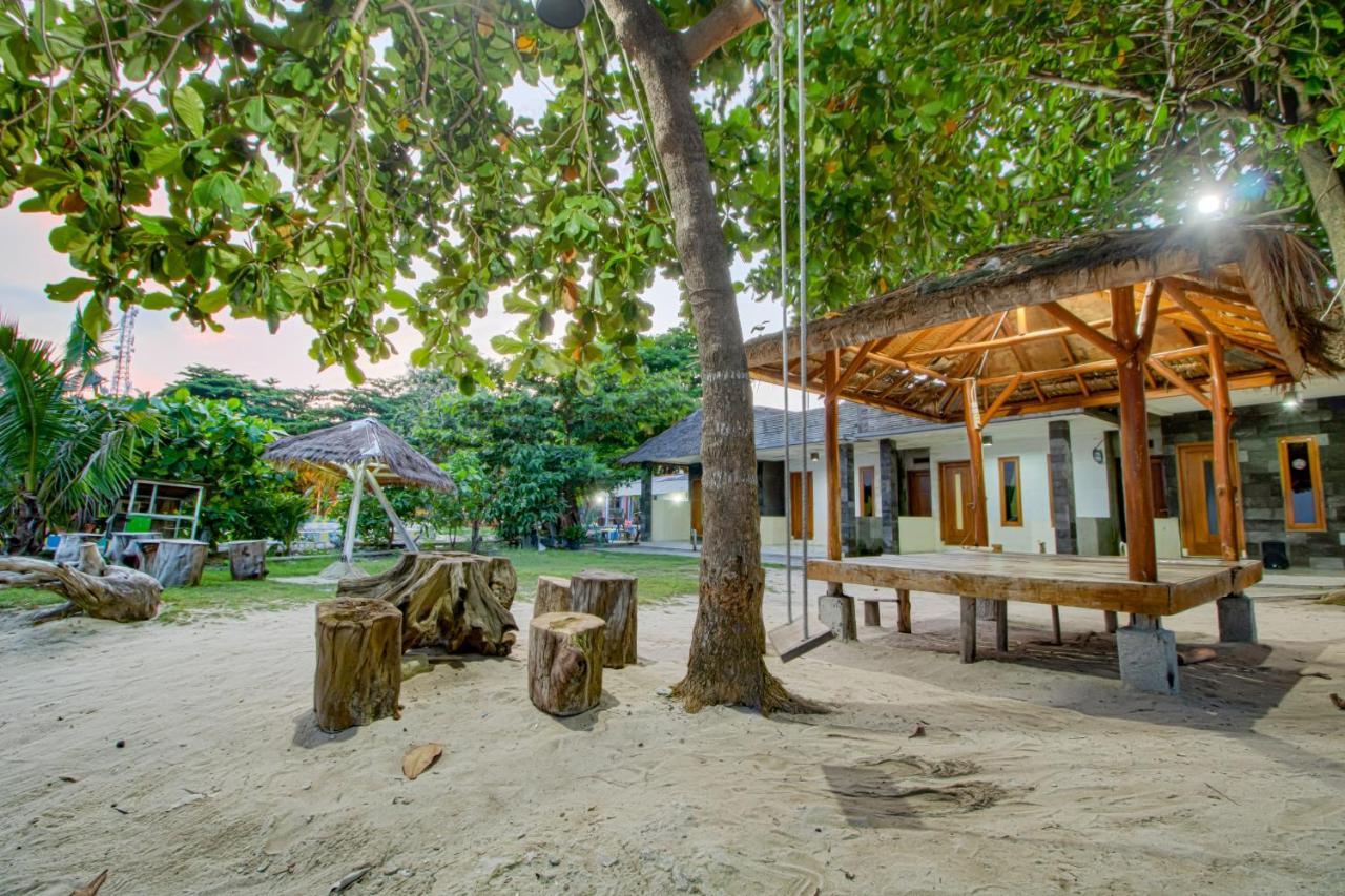 Guerilla Dive Lodge Pulau Pari Giacarta Esterno foto